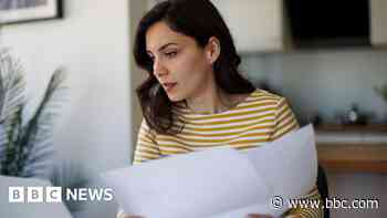 Some mortgage rates cut below 4% as competition picks up