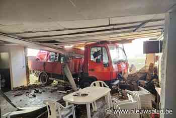 Vrachtwagen rijdt garage van ouder koppel binnen en veroorzaakt ravage: “Ik kon echt niet meer remmen”