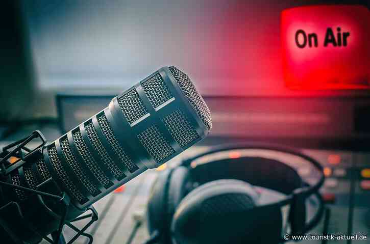 Reisebüro-Aktion: Eine Reiseexpertin on air