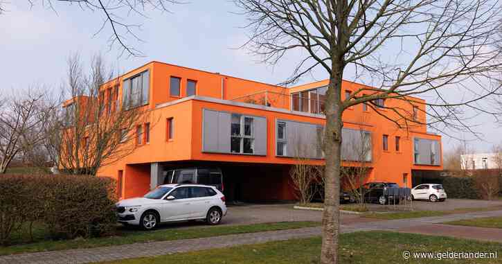 Exclusieve villabuurt met BN’ers wacht overgang naar normale wijk: bewoners vrezen ‘Flodder-effect’