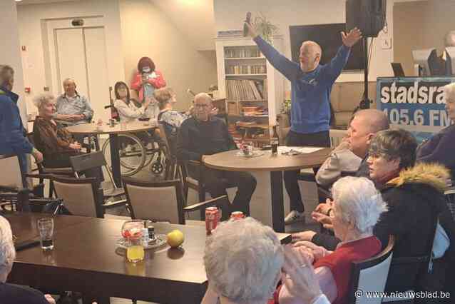 Onvergetelijke dag voor bewoners woonzorgcentrum: radio als rechtstreekse lijn met thuis