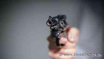 Schusswaffe in Schule: Jugendlicher in München zielt auf Mitschüler