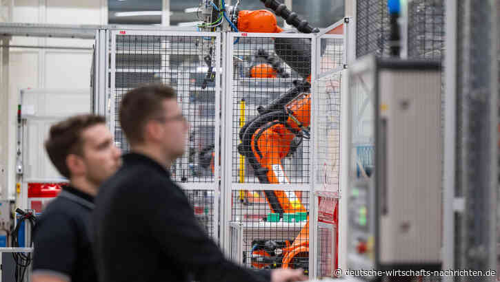 Mercedes: Sparprogramm schockt Betriebsrat - "Horrorliste" für Mercedes-Mitarbeiter