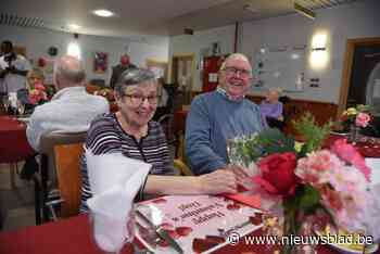 Koppels in Aymonshof vieren Valentijn: “We zijn na zestig jaar samen nog altijd even verliefd”