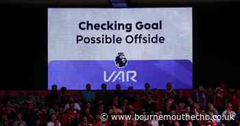 'I'm all for it': Iraola on semi-automated offsides