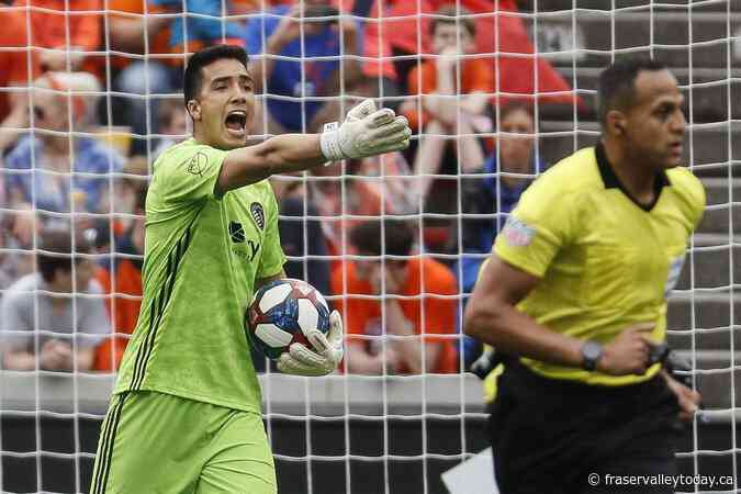 Vancouver Whitecaps sign veteran goalkeeper Adrían Zendejas to contract