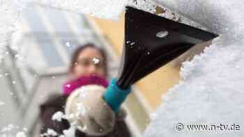 Vorbereitet im Winter: Welche Hausmittel gegen Eis auf der Autoscheibe helfen