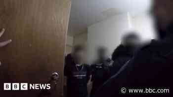 Arrests over small boat 'people smuggling ring'