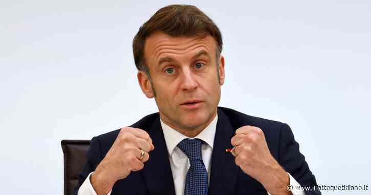 Ucraina, mentre l’Ue condanna la “pace veloce” Macron apre alla mossa di Trump: “Scossa per una svolta autonomista dell’Europa”