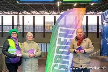 Groen bedankt pendelaars met ‘Valentrein’-kaartje in Station Noorderkempen in Brecht, een traditie op Valentijn