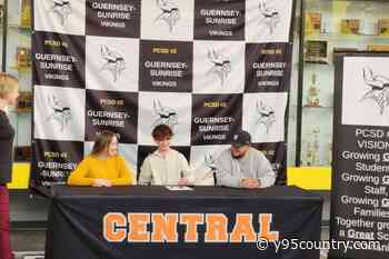 Isaac CdeBaca of Guernsey Commits to Central Wyoming College for Golf