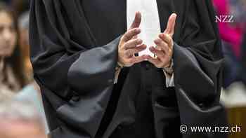 Raus ins Scheinwerferlicht: Anwälte gründen ein Netzwerk für Opfer und Geschädigte