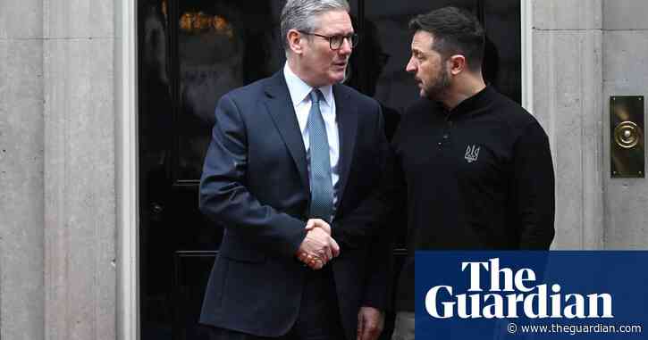 Ukraine on ‘irreversible path’ to Nato membership, Starmer tells Zelenskyy