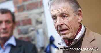 Hollywood actor praises railway crossing u-turn