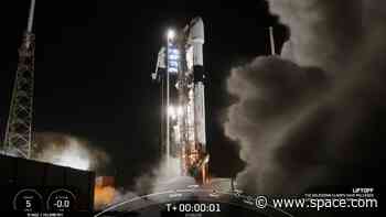 SpaceX Falcon 9 rocket launches 21 Starlink satellites on record-setting 26th flight (photos)