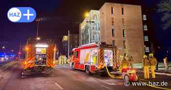 Hannover: Feuer an Podbielskistraße - Feuerwehr rettet Frau aus Wohnung