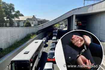 Politie onderschept auto’s met Franse en Britse nummerplaat en vindt inbrekersmateriaal: zes verdachten aangehouden