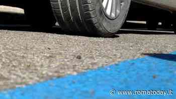 Sensori hi tech contro i furbetti delle strisce blu: ecco i parcheggi di Roma dove verranno installati