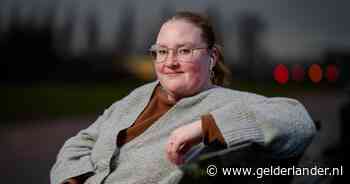 15.000 euro schuld: Stephanie waarschuwt voor de verslavende ‘later-betalen-knop’