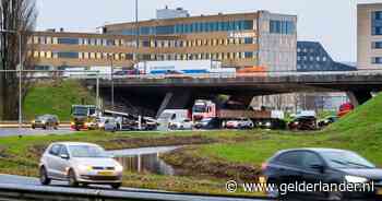 Tijdelijk palen onder A12-viaducten van Velperbroekcircuit om instorting te voorkomen