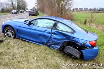 Veel schade bij flink ongeval op kruising