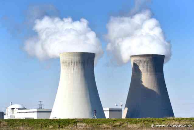 Enkele tientallen actievoerders bij kerncentrale Doel: “Het is een historisch moment”