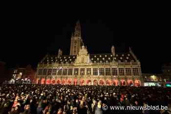 Meer dan 8.000 mensen genieten van opening lichtkunstwerk voor 600ste verjaardag KU Leuven
