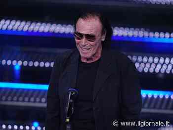 Sanremo, Antonello Venditti incanta l'Ariston per la finale | Diretta