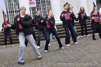 Gemeinsam Tanzen gegen Gewalt an Frauen