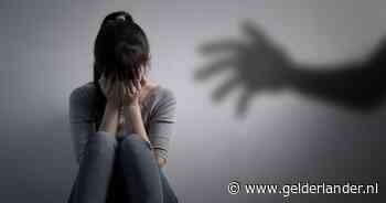 Begeleider verslavingszorg raakt zelf verslaafd nadat ontdekt wordt dat hij seks had met cliënte