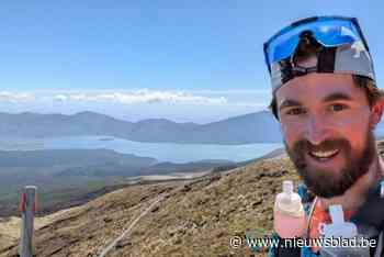 Hij doet het opnieuw! Ultraloper Karel Sabbe verpulvert recordtijd op legendarisch wandelpad in Nieuw-Zeeland