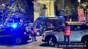 Baby gang pesta un 23enne per soldi e telefonino. Arrestati due minorenni