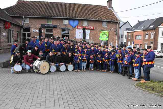 Gilles kondigen de lente aan op ‘soumonce’