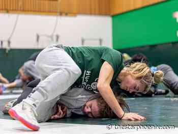 Saskatchewan Huskies wrestling teams capture Canada West bronze