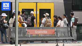 Sydney train commuters start working week with threats of more disruptions