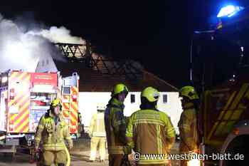 Großeinsatz: Wohnhaus in Hiddenhausen in Flammen