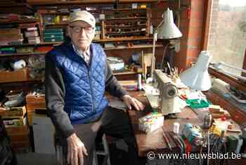 Herstelde naaimachines van ‘Papa Frank’ (91) brengen brood op de plank in Congo: “Persoonlijke brieven zijn mijn arbeidsvitaminen”