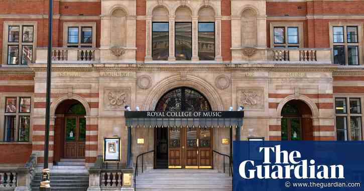 University leaders in England call for rethink over rising ‘regulatory burden’