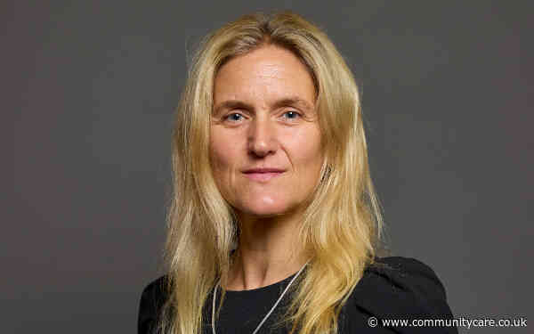 Social workers to sit on panels considering assisted dying requests under amendment to bill