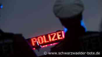 Fahrer hat 1,8 Promille: Auto überschlägt sich auf B 463 bei Bad Liebenzell