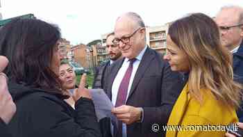 Gualtieri va a inaugurare un nuovo nido e trova le educatrici ad attenderlo: "Siamo allo stremo"