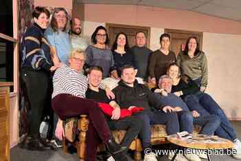 Stokse Comedianten staan 15 jaar op de bühne