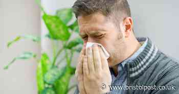 NHS doctor warns common cold symptom could be sign of lung cancer