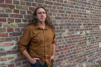 Columnist en theatermaker geeft lezing over politiek klimaat