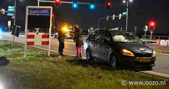 Automobilisten botsen op kruispunt van N453 in Waddinxveen