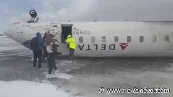 Vliegtuigcrash Canada: 'Toestel ligt ondersteboven'