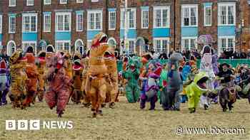 In pictures: Annual dinosaur beach race takes place