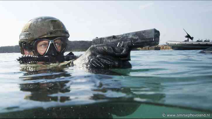 Flevoland - Mariniers oefenen in Flevoland: schietgeluiden en laagvliegende Apaches