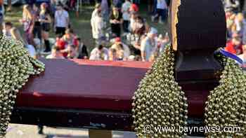 The Florida Aquarium hosts Gasparilla bead collection