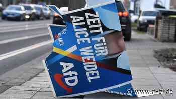 "Stimmung ist aufgeheizt": Jugendliche greifen AfD-Wahlkämpfer beim Plakatieren an